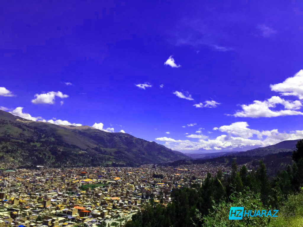 Huaraz Vista desde Rataquenua