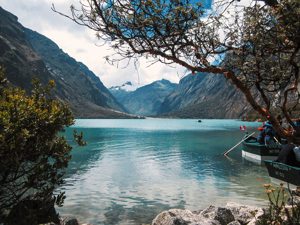 Paseo en bote Llanganuco